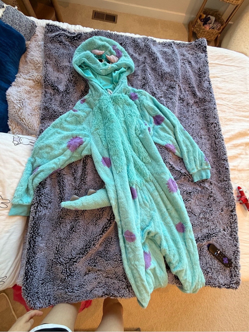 Like New Men’s Party City Aqua and Purple Plush Cozy Sully Monster Onesie